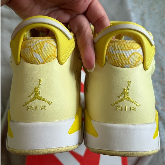 Nike Jordan 6 Retro Dynamic Yellow - Picture 8 of 9